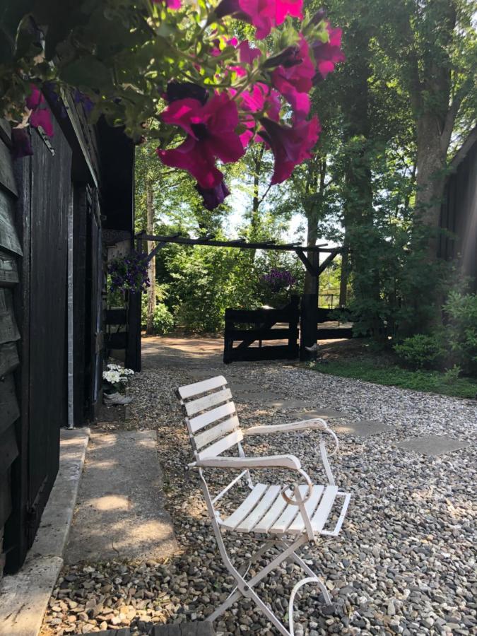 B&B De Tuinfluiter Nieuwleusen Buitenkant foto
